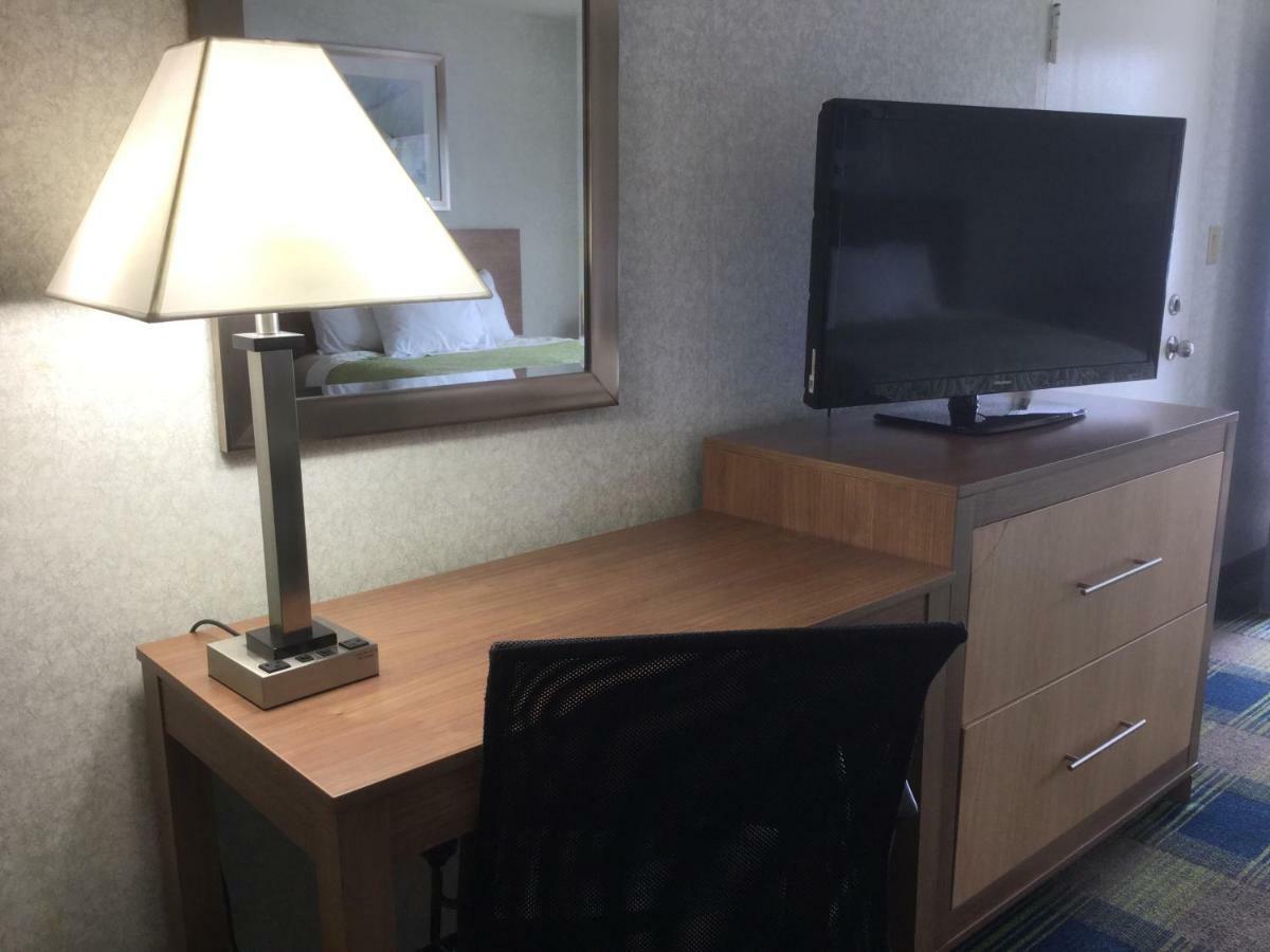 Days Inn By Wyndham アセンズ エクステリア 写真